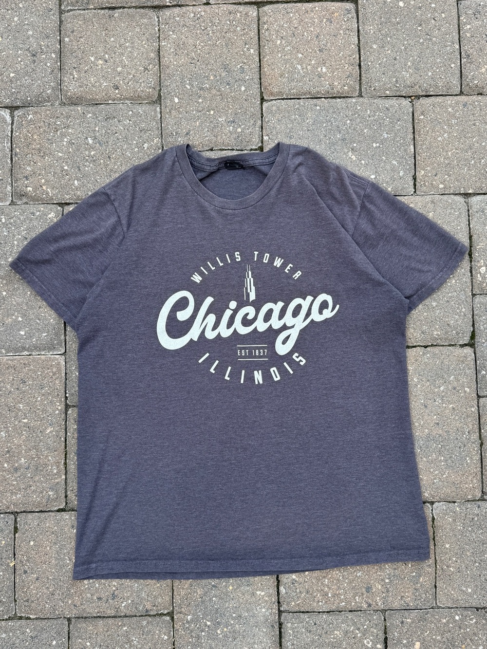 Willis Tower Chicago Illinois Graphic T-Shirt Men’s Medium